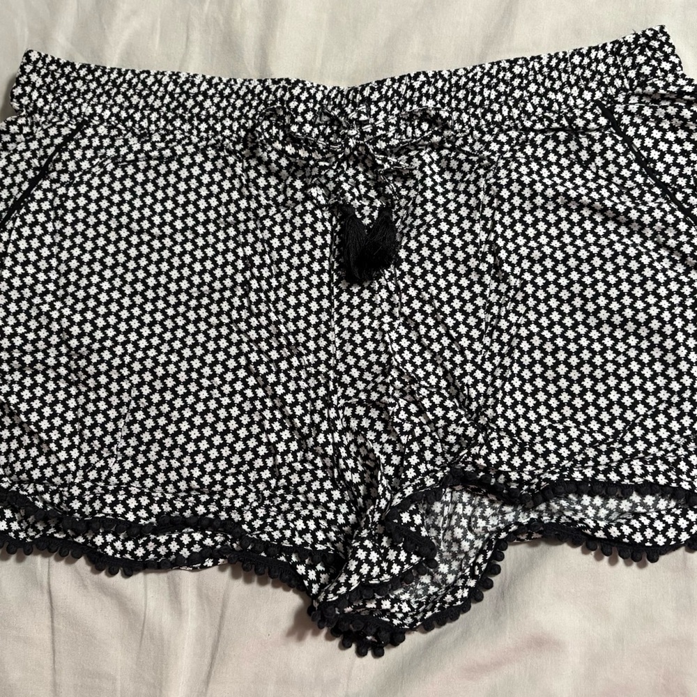 a.n.a Monochrome Houndstooth Shorts - Picture 1 of 5